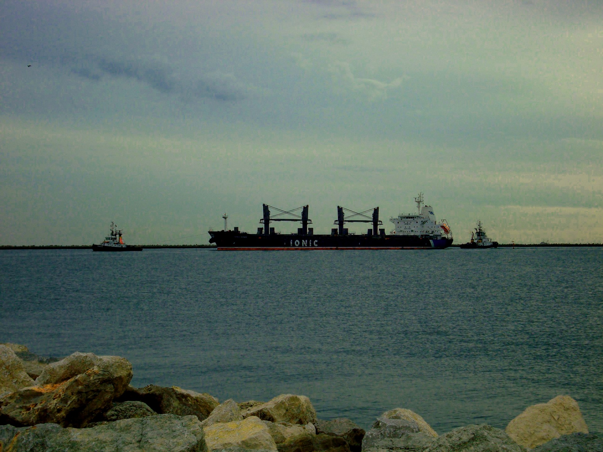 tug ship sea free photo