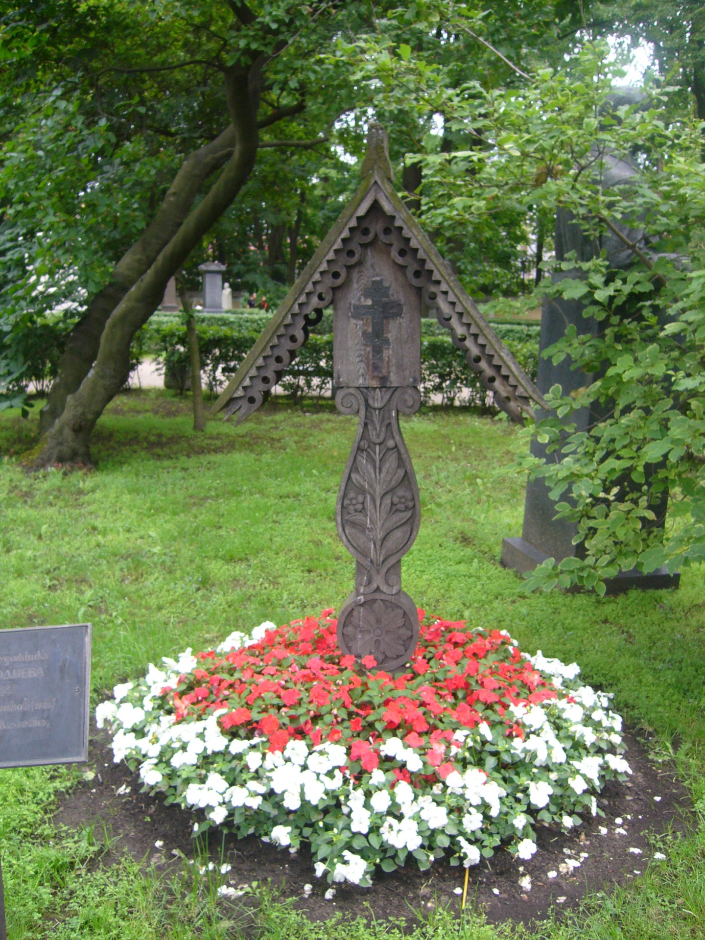 st petersburg alexander nevsky lavra grave free photo