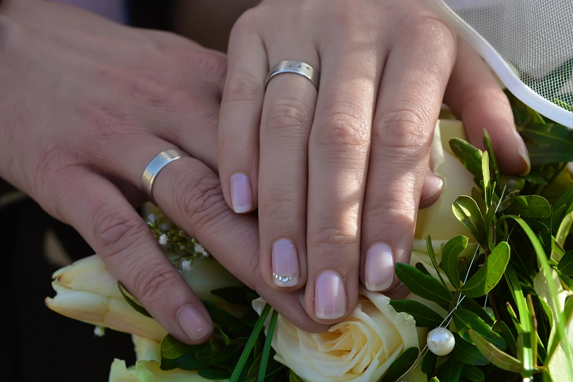 wedding rings flowers free photo
