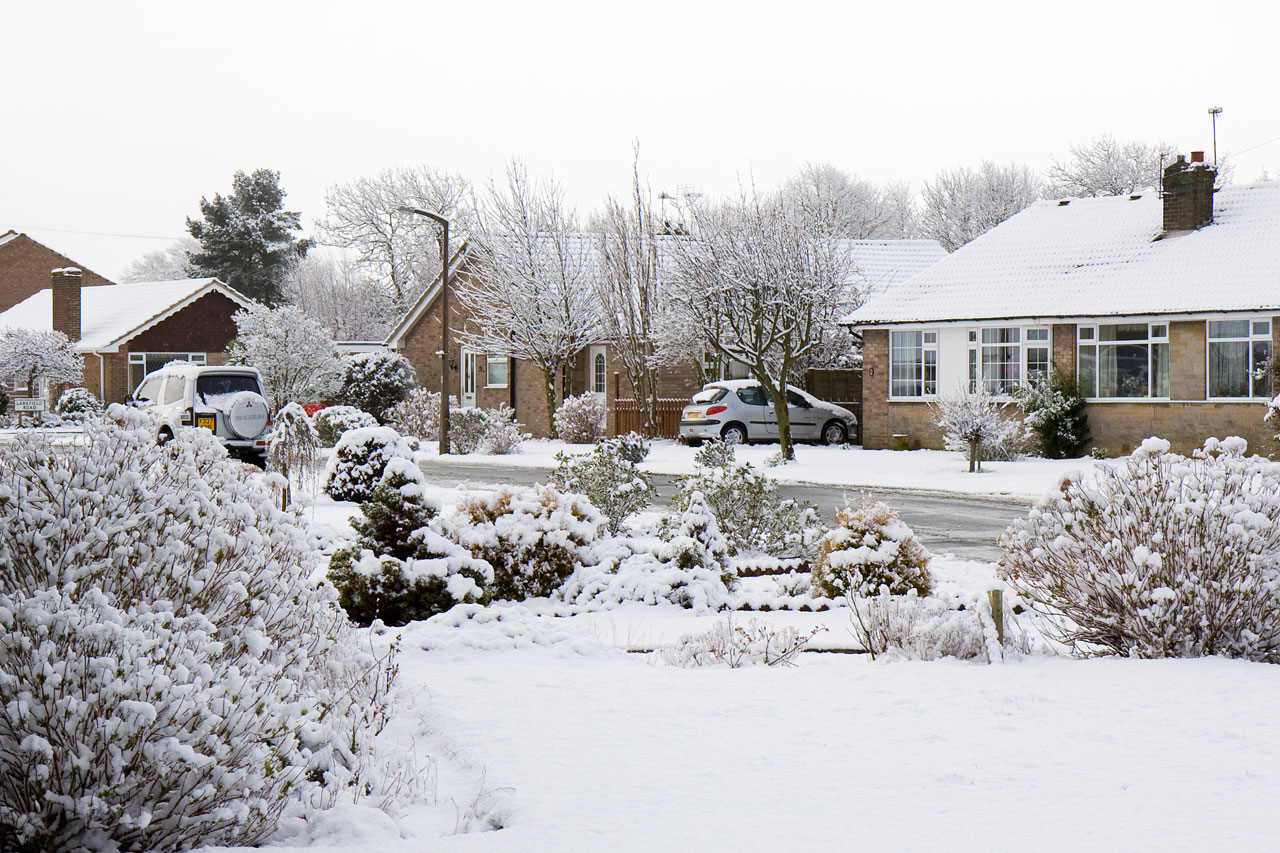 snow winter houses free photo