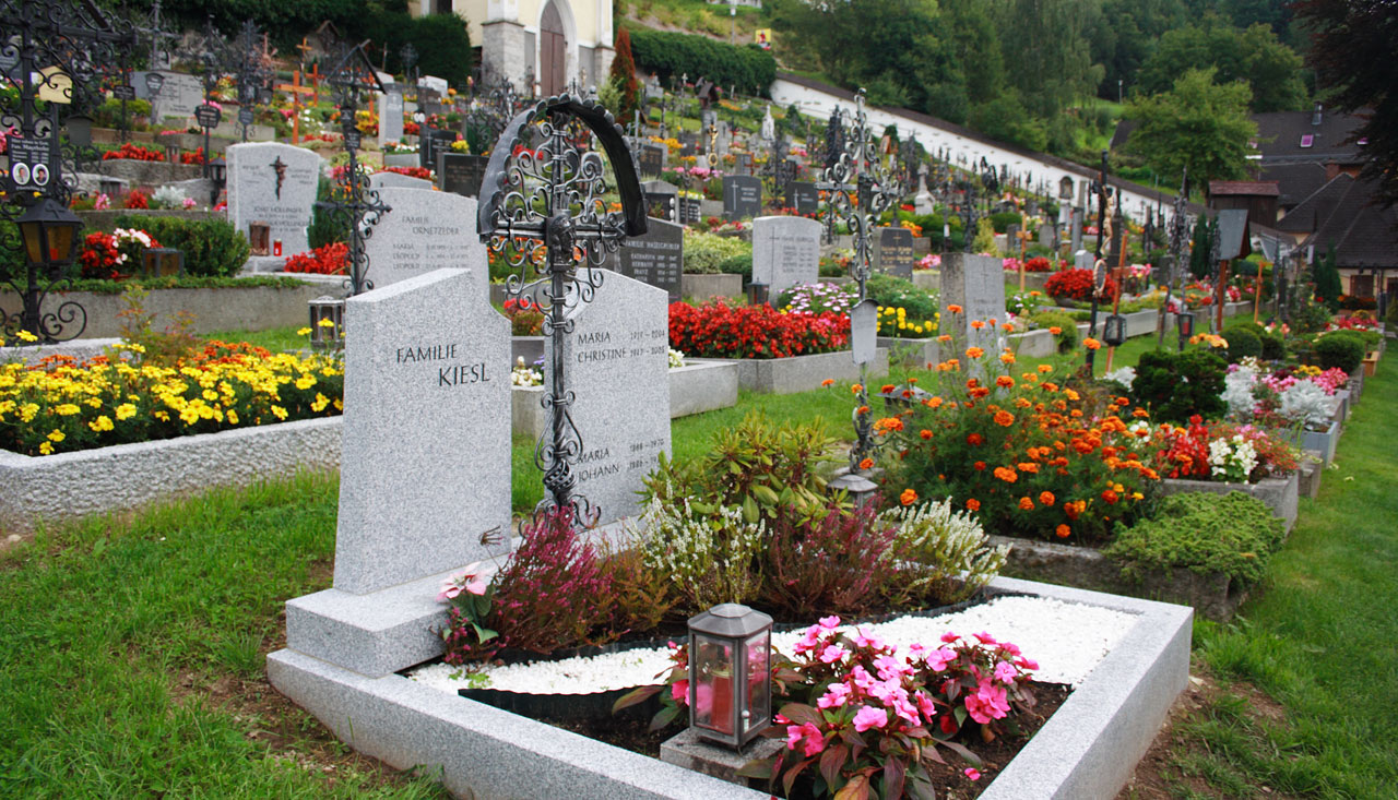 austria bouquet burial free photo