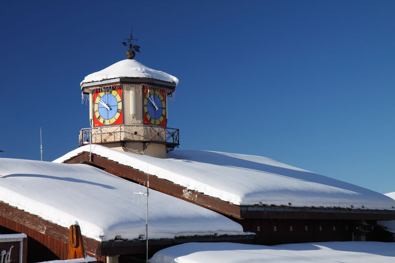 snow winter roof free photo