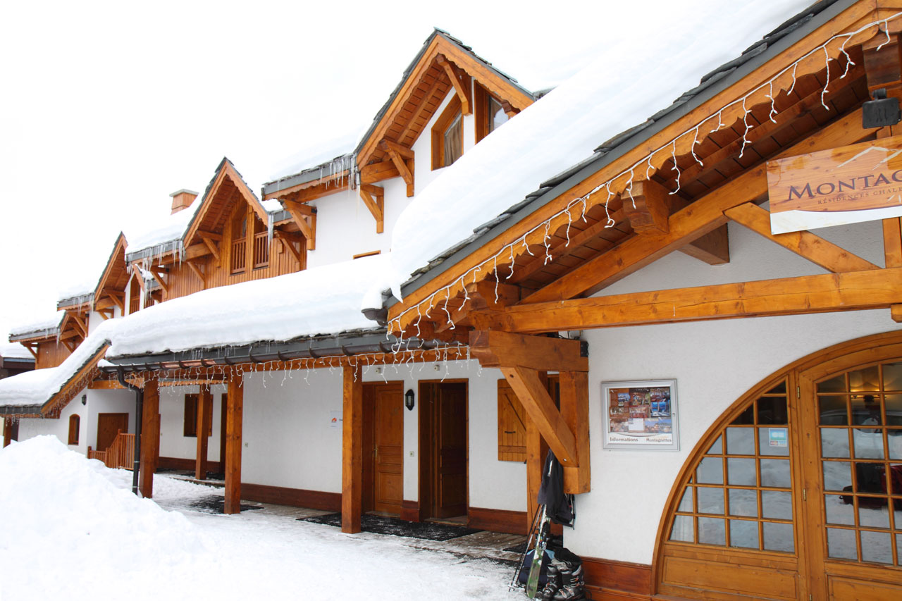 alpine building cabin free photo