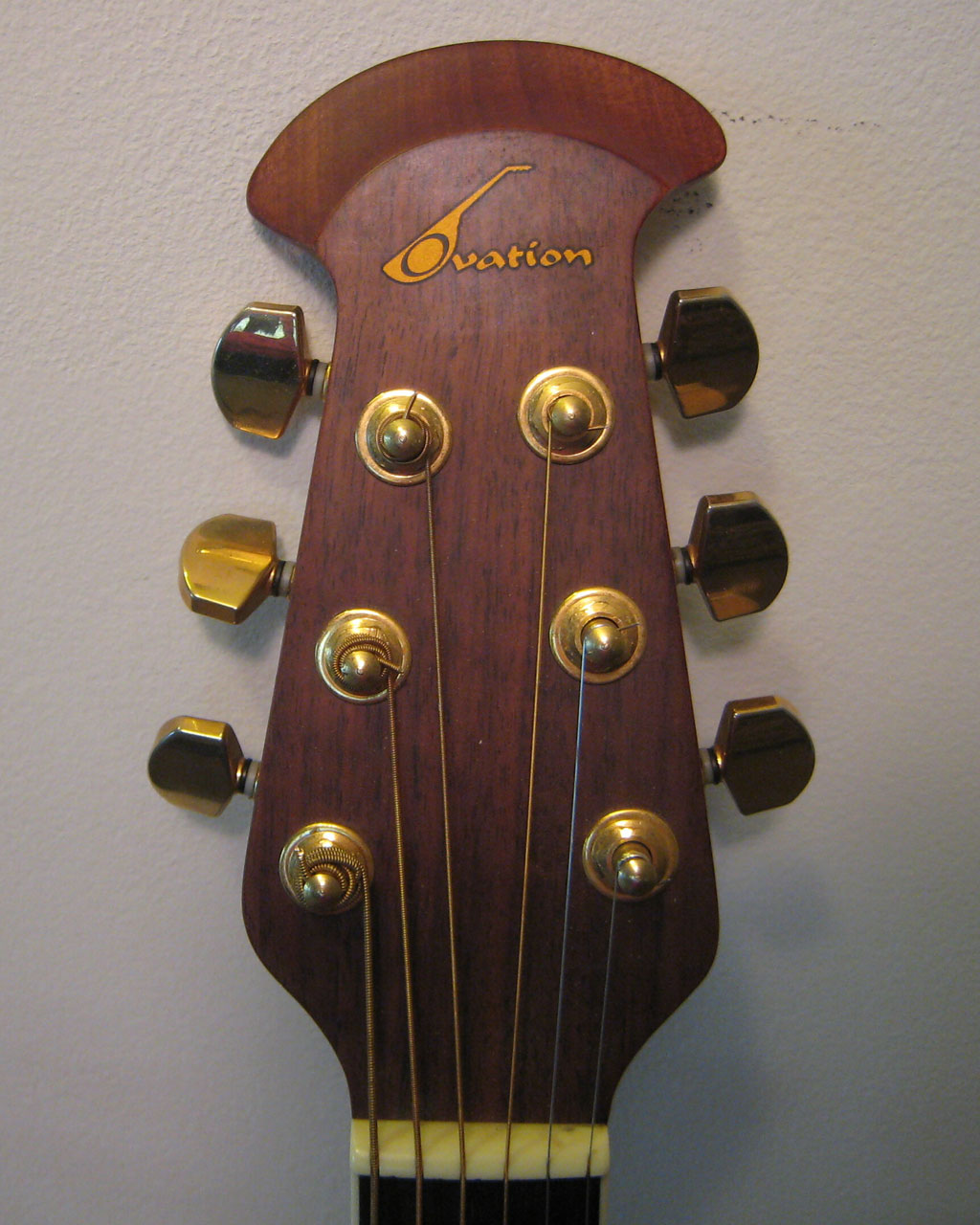 guitar instrument closeup free photo