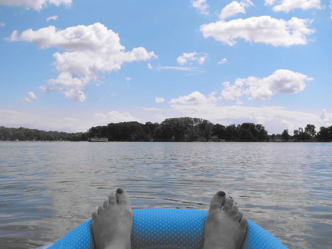 relax float lake free photo