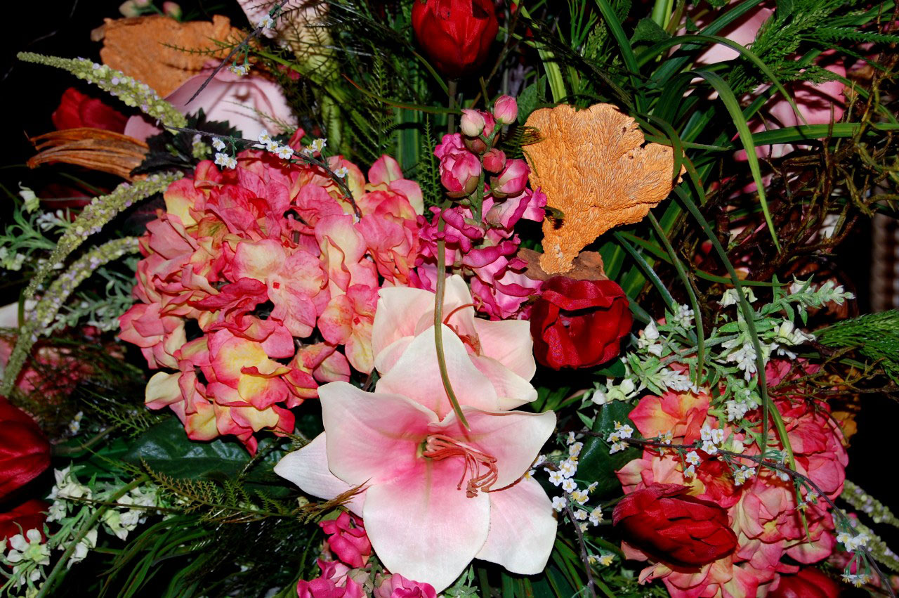 flower flowers arrangement free photo