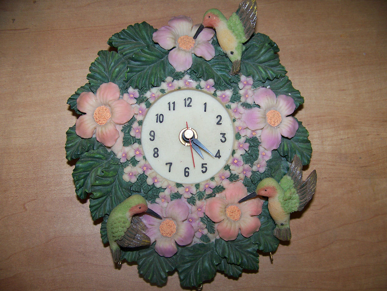 humming bird clock free photo