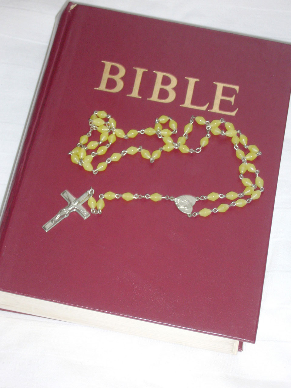 bible rosary book free photo