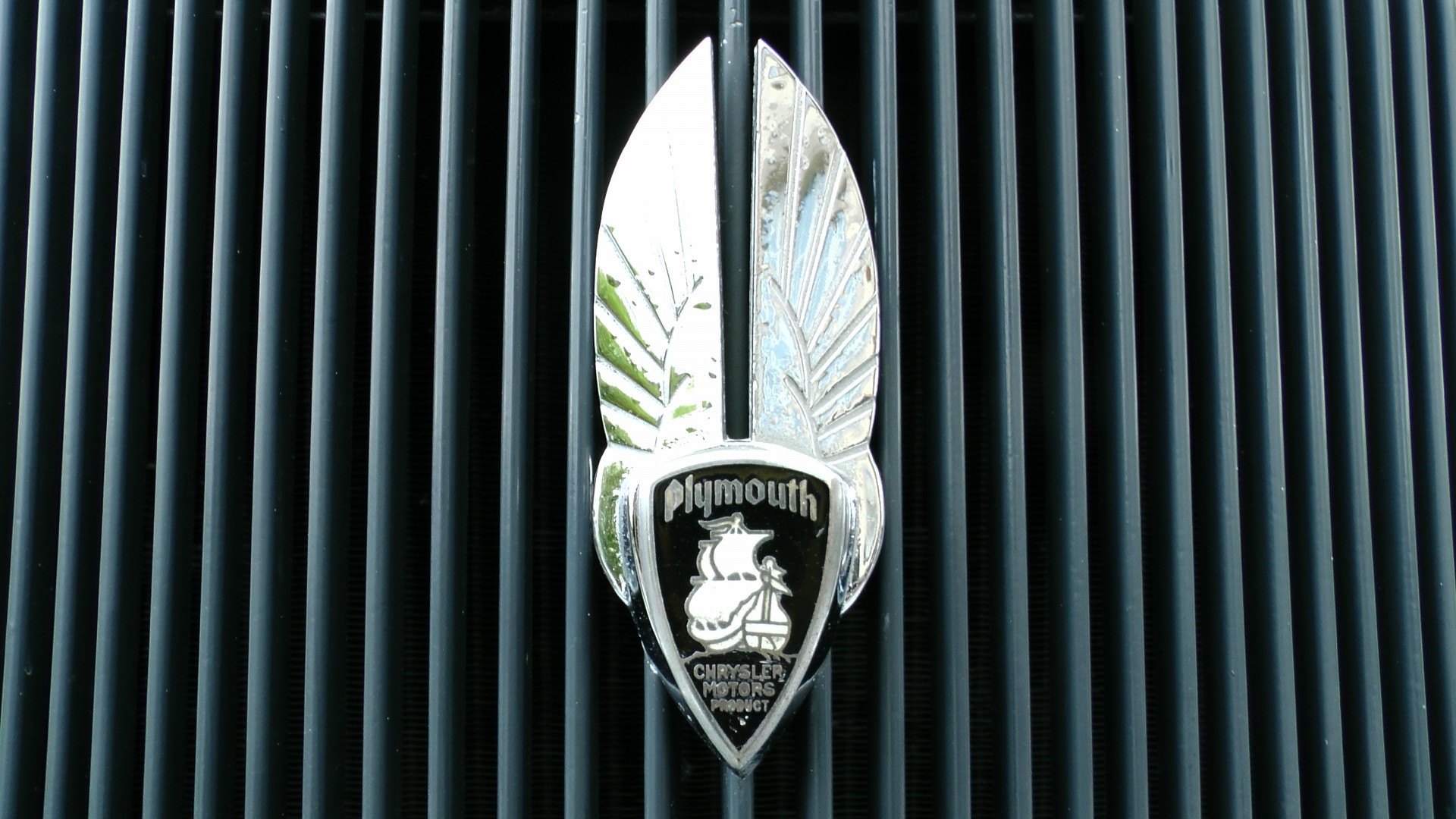 cars 1934 plymouth convertible radiator badge badge free photo