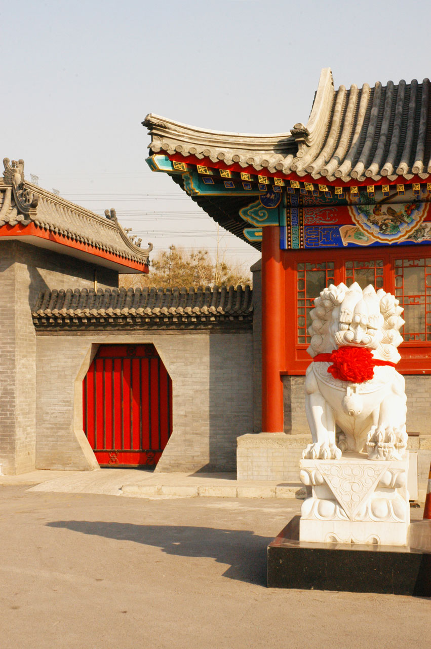 sculptures lions china free photo