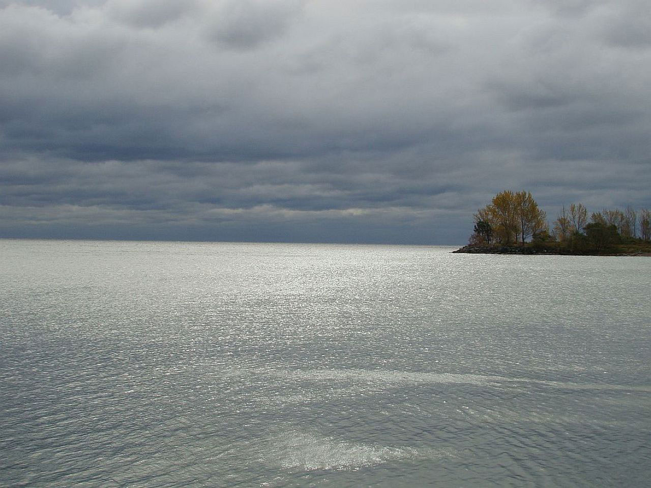 lake water breeze free photo