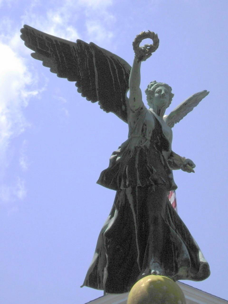 victory statue winged free photo
