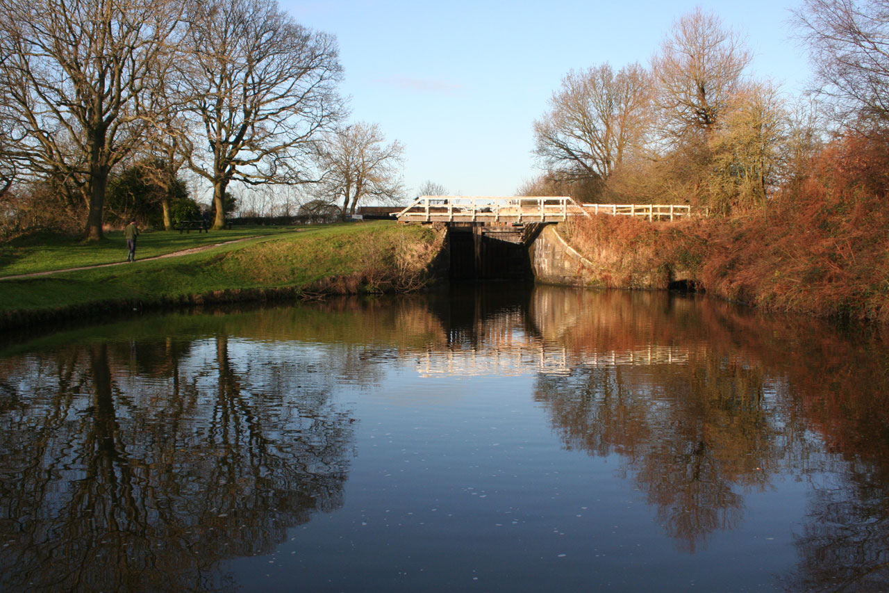 still water canal free photo