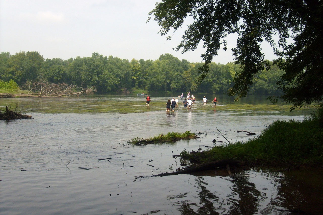 river people crossing free photo