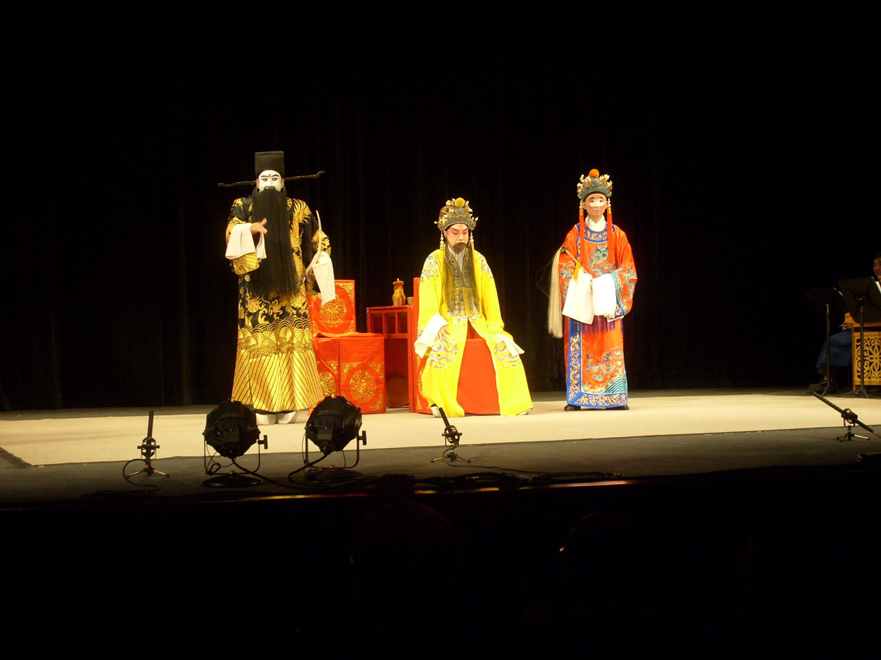 costumes chinese opera free photo