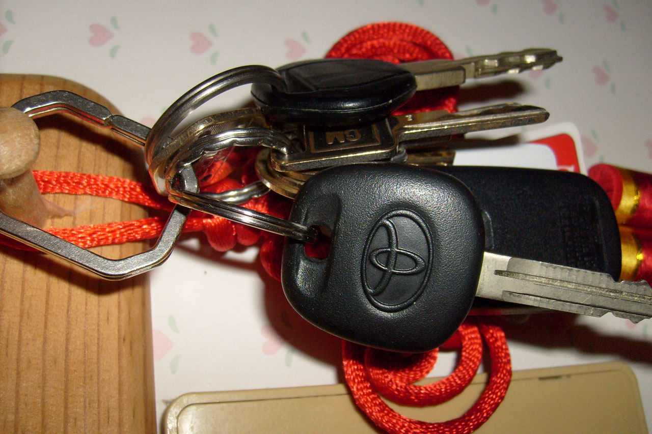 keys ring toyota free photo