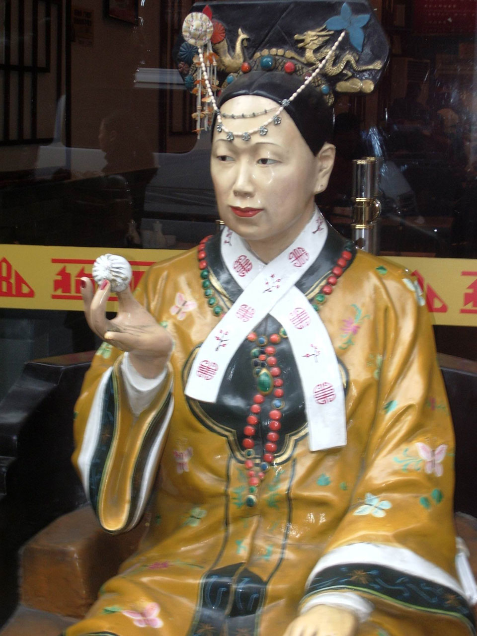 statue empress dowager free photo