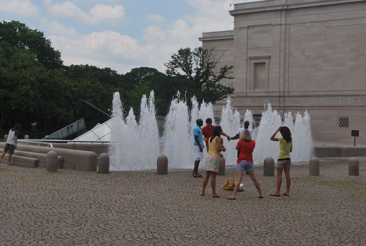 fountain water people free photo