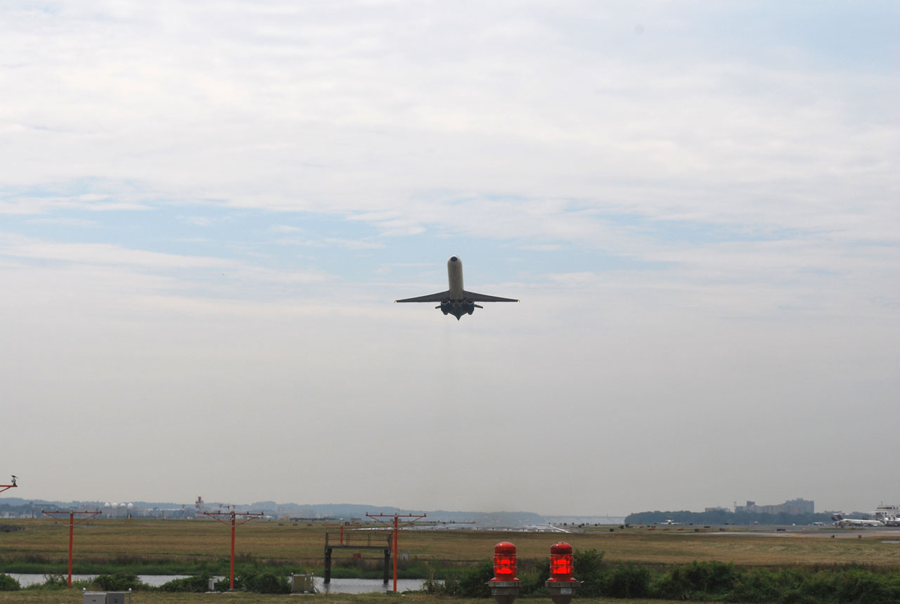 airplane takeoff jet free photo