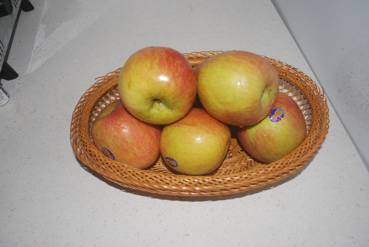 apple apples basket free photo