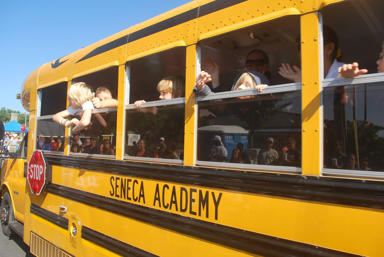 school bus yellow free photo