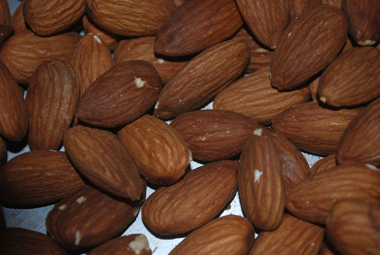 almond almonds nuts free photo