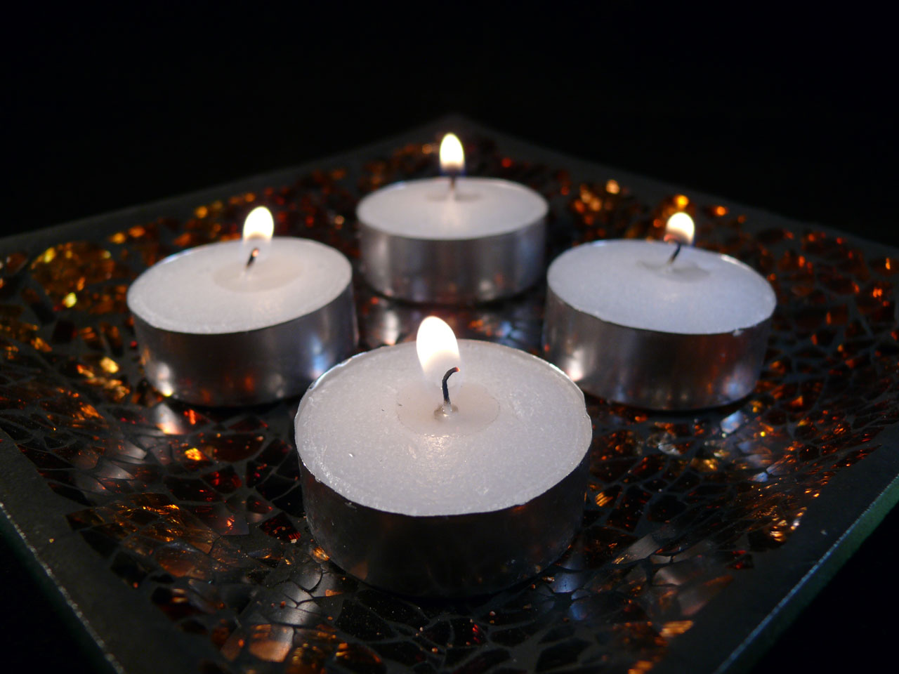 candles plate black free photo