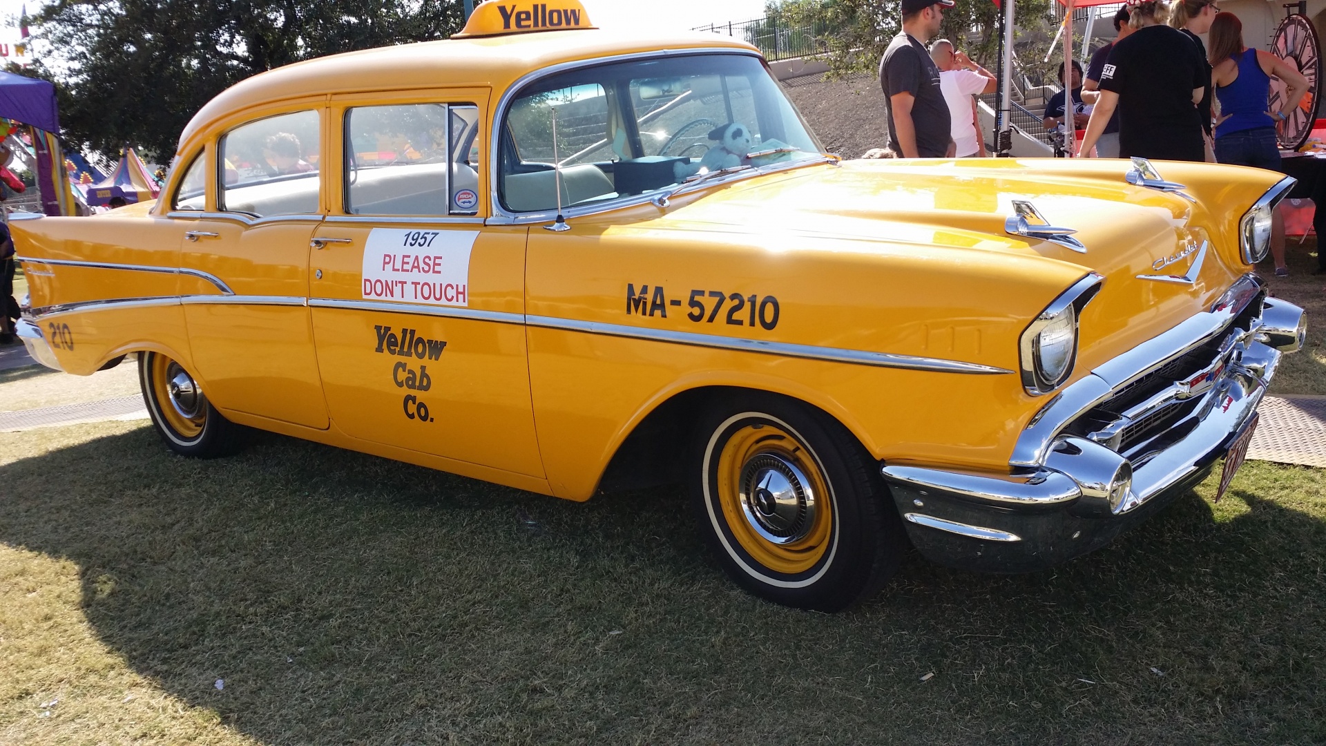 chevy chevrolet taxi free photo