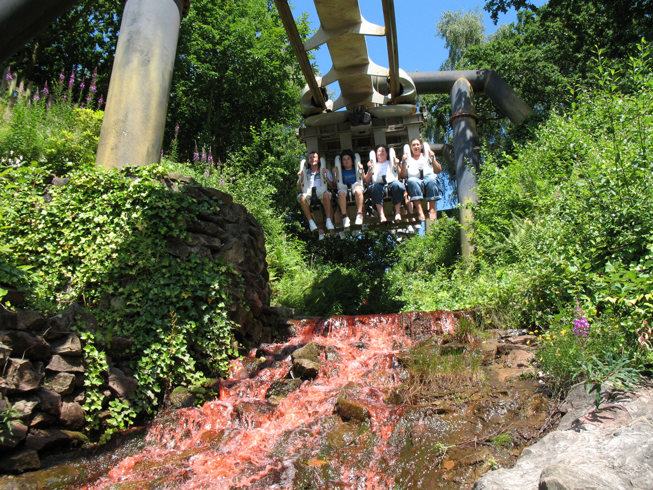 alton towers attraction free photo