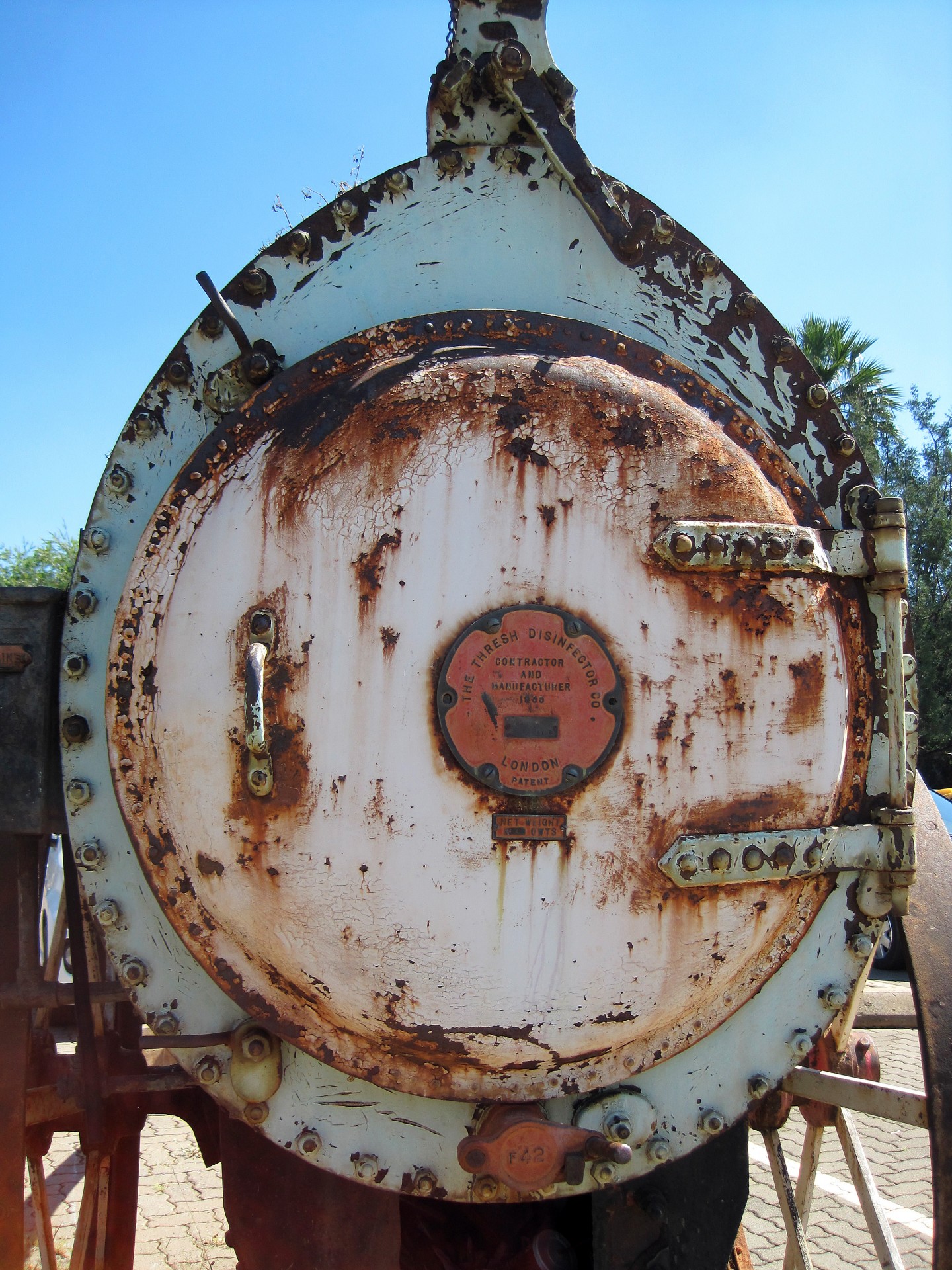 barrel door metal free photo