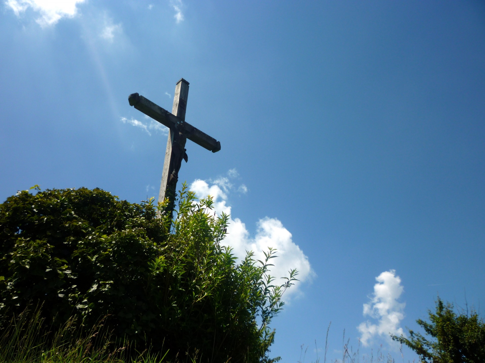 cross crucifix blue sky free photo