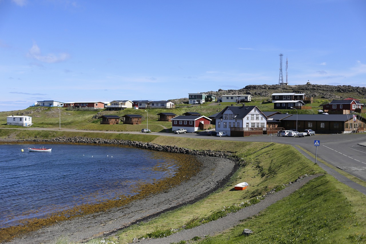 a fishing village blue cove free photo