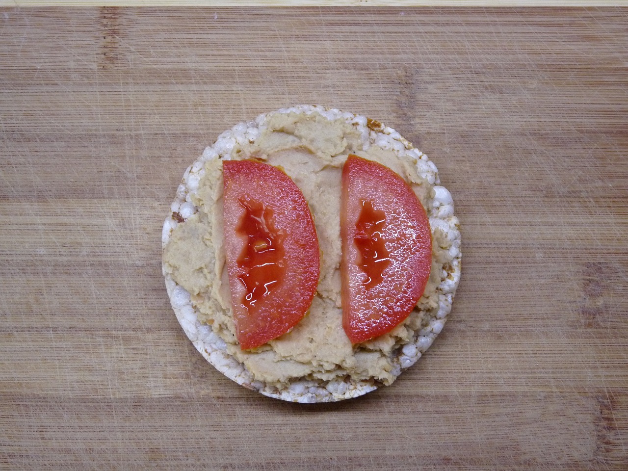 a sandwich tomato hummus free photo
