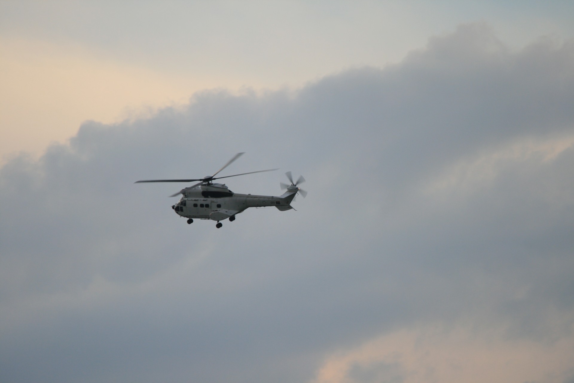 helicopter flying air borne free photo