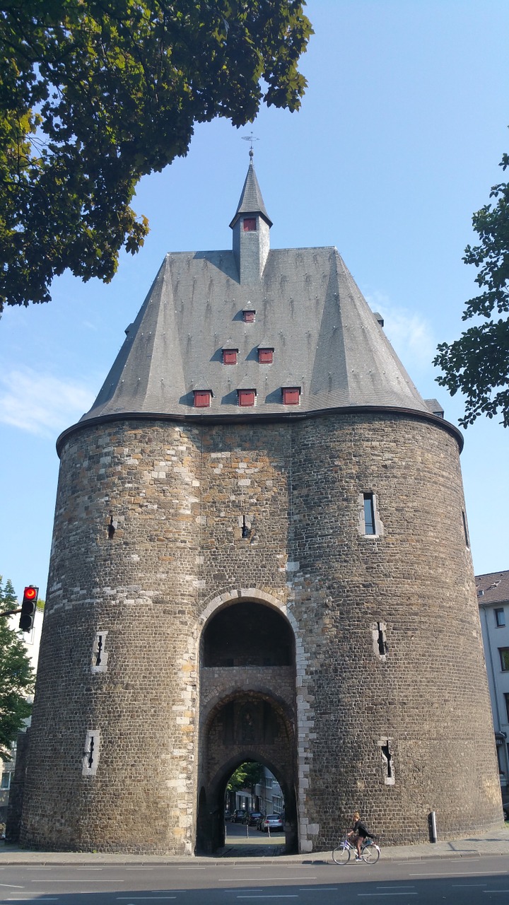 aachen charlemagne germany free photo