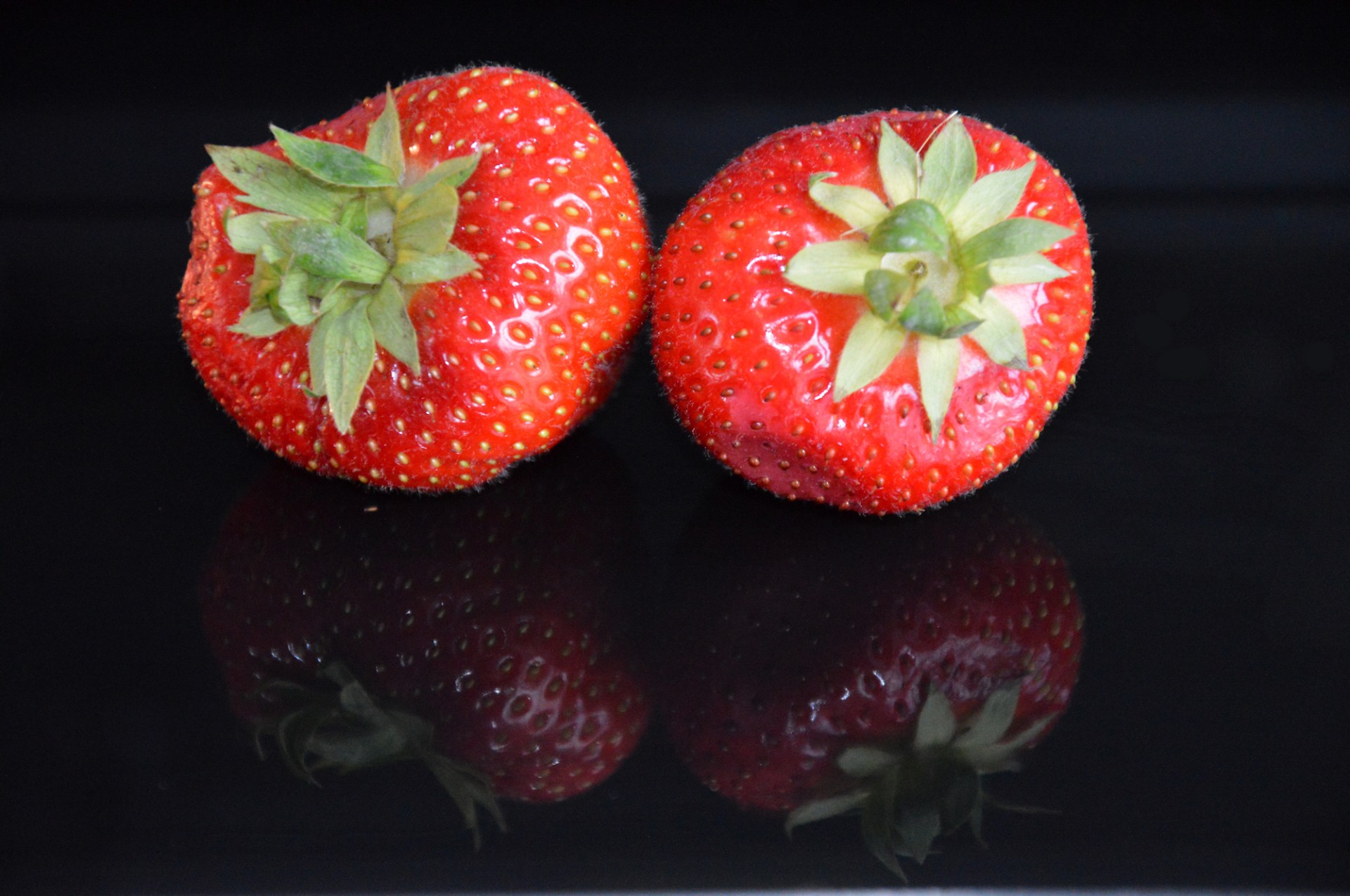 strawberry food fruit free photo