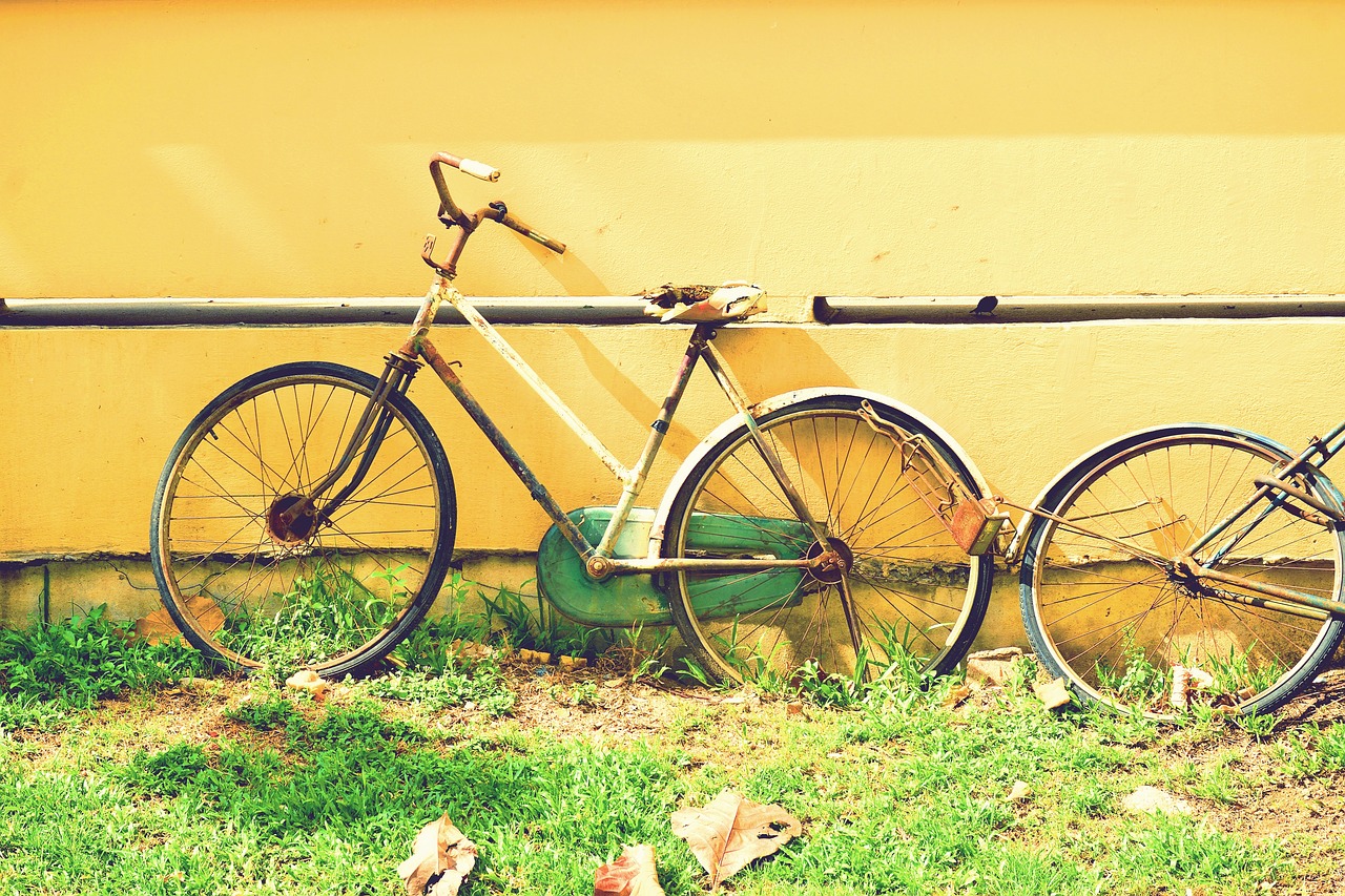 abandoned bicycle bicycles free photo
