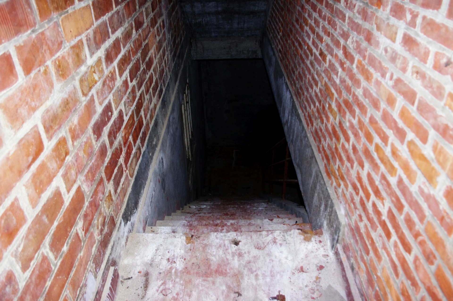 abandoned cellar urbex free photo