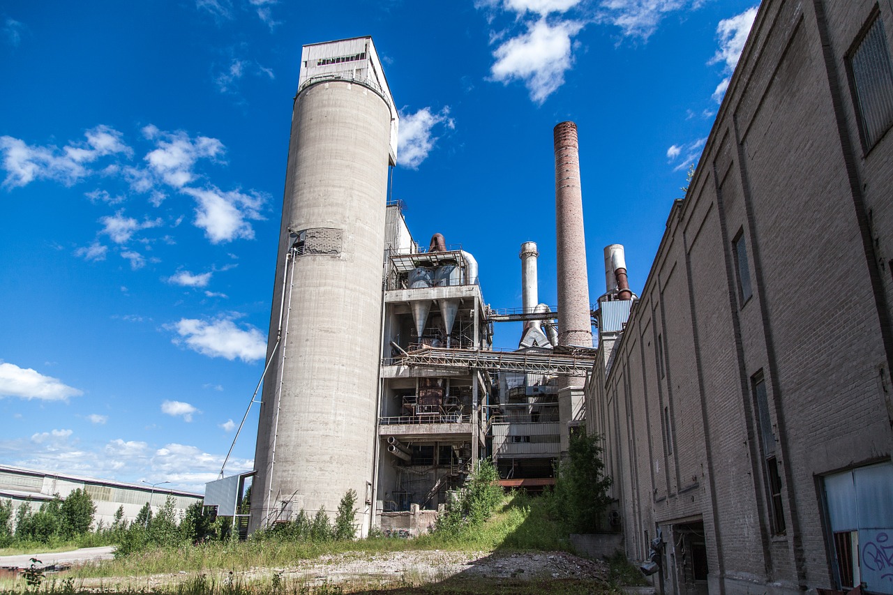 abandoned factory outdoors abandoned free photo