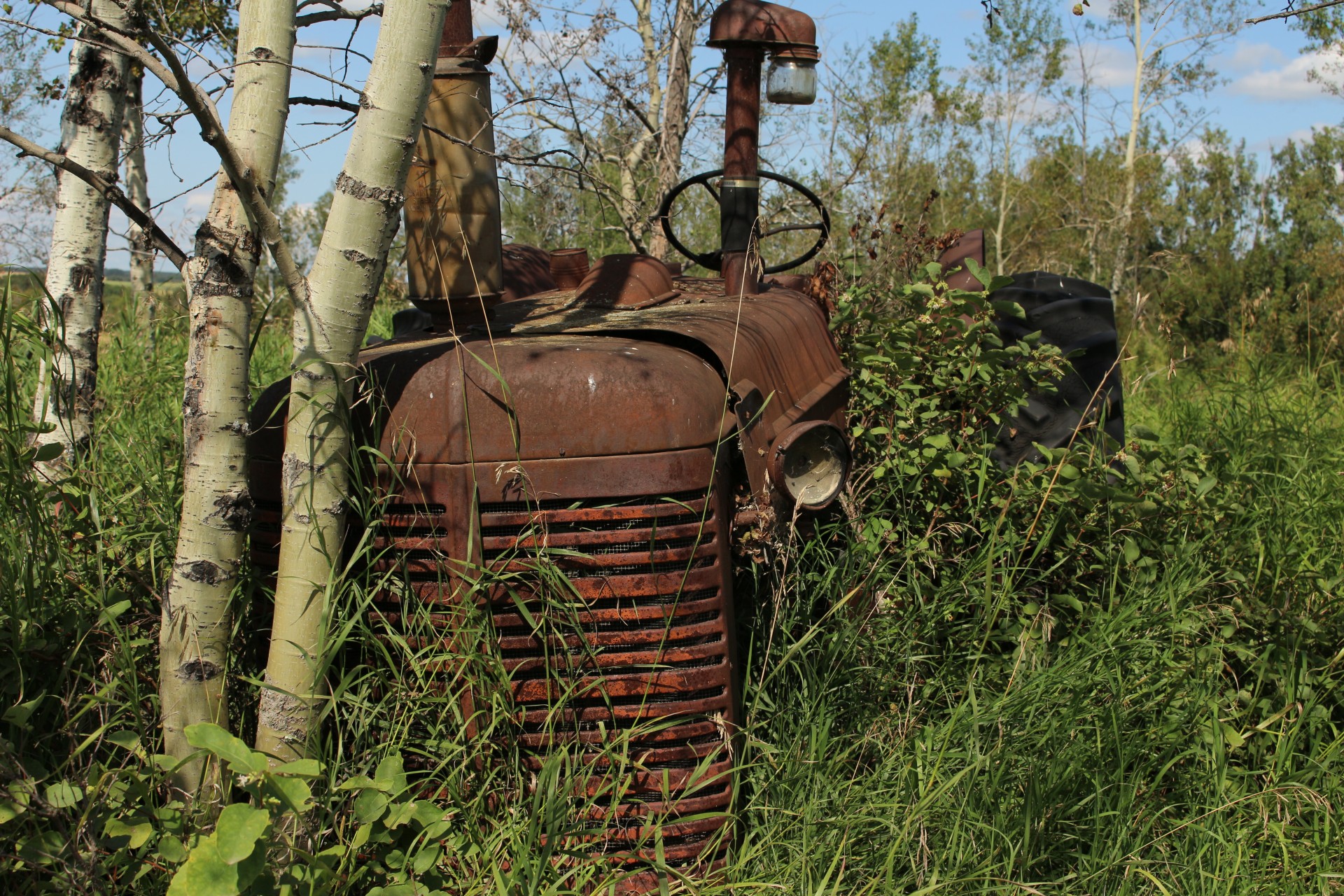 abandoned tractor farm free photo