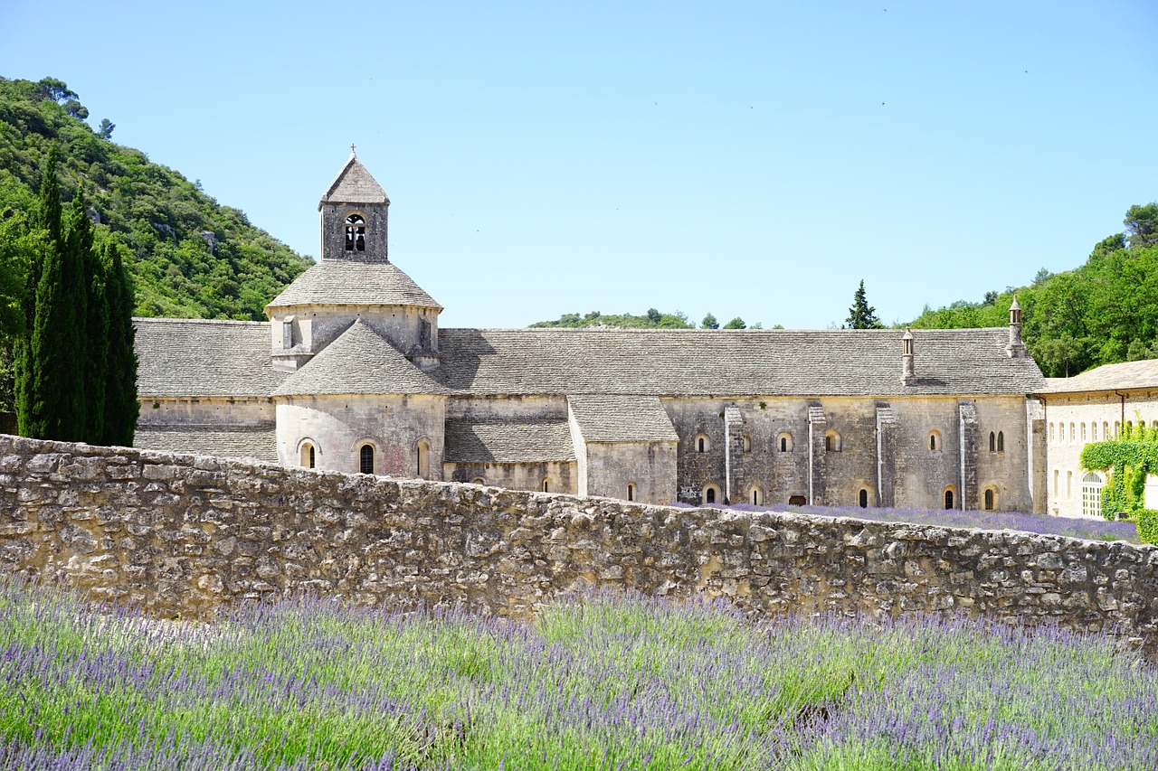 abbaye de sénanque monastery abbey free photo