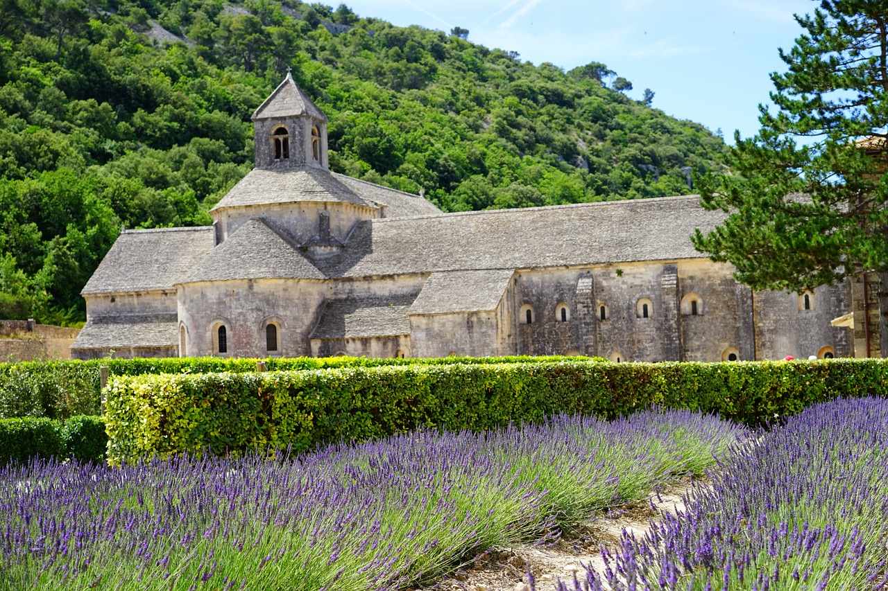 abbaye de sénanque monastery abbey free photo