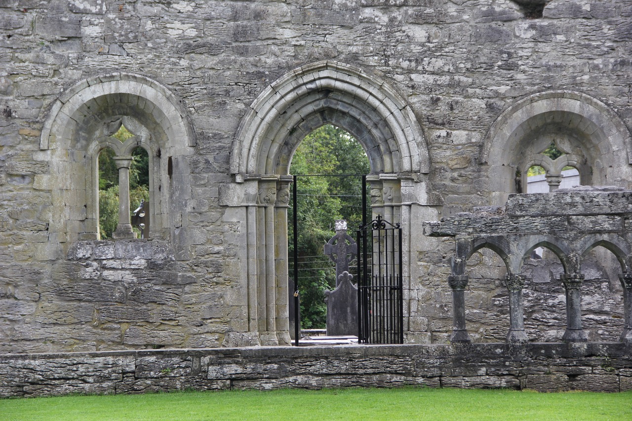 abbey church architecture free photo