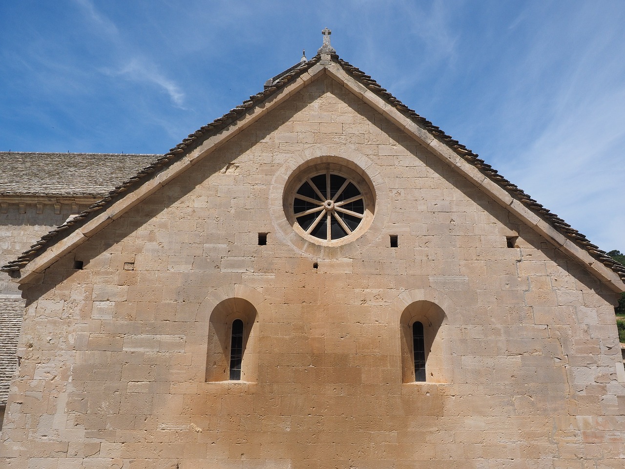 abbey church church window round window free photo