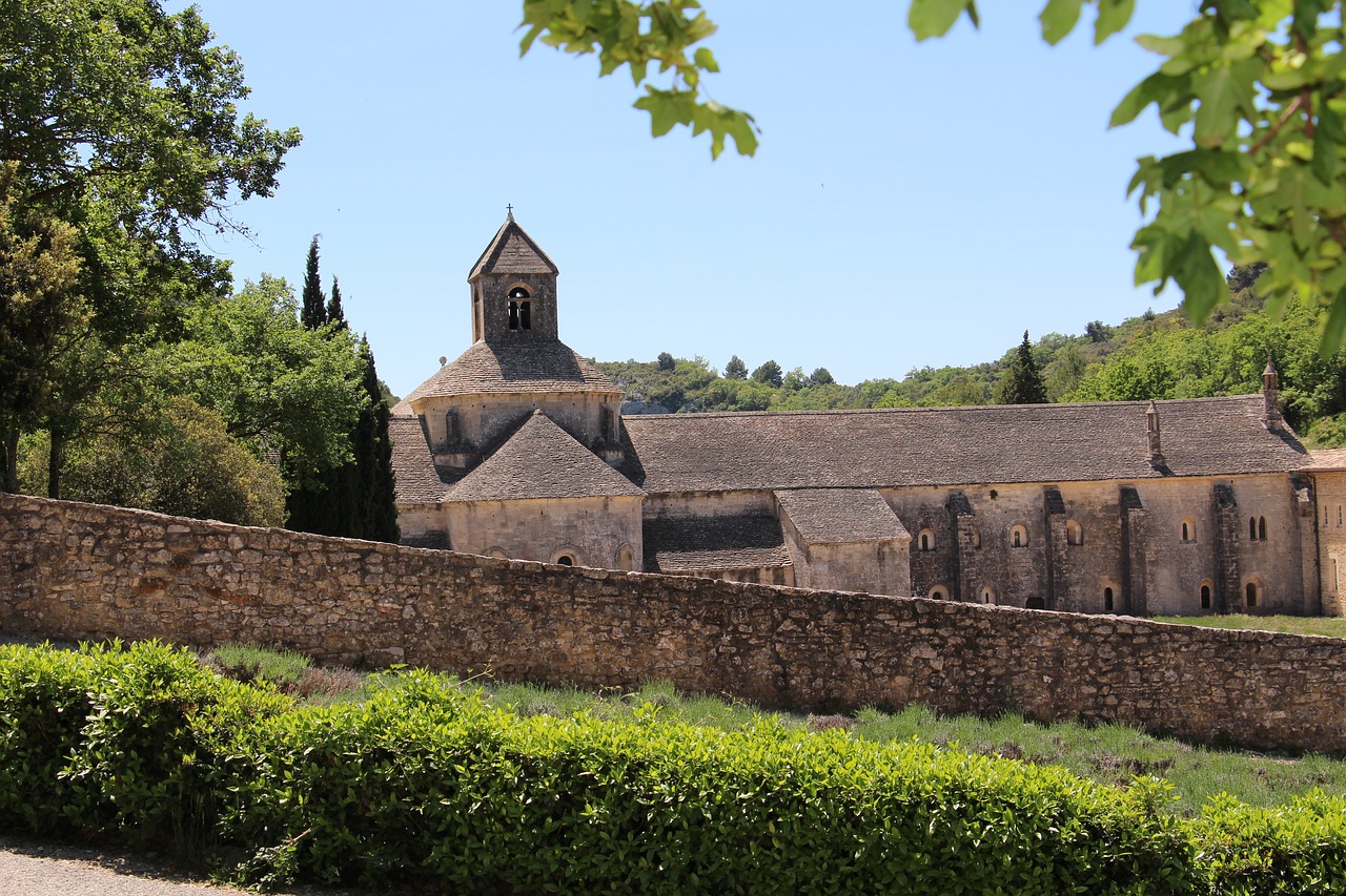 abbey of senanque gordes vaucluse free photo
