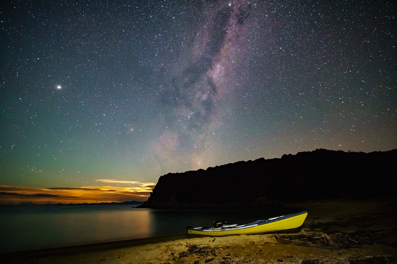 abel tasman  bay  milky way free photo