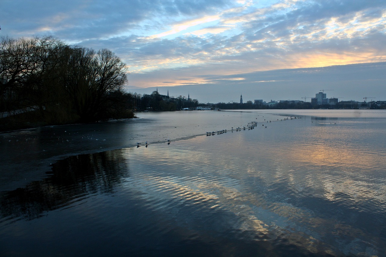 abendstimmung outer alster beautiful view free photo