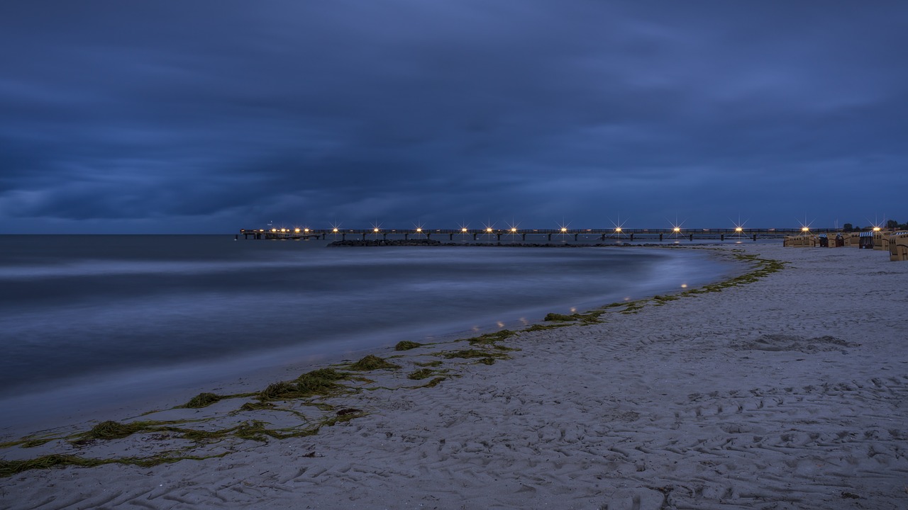 abendstimmung  evening  beach free photo