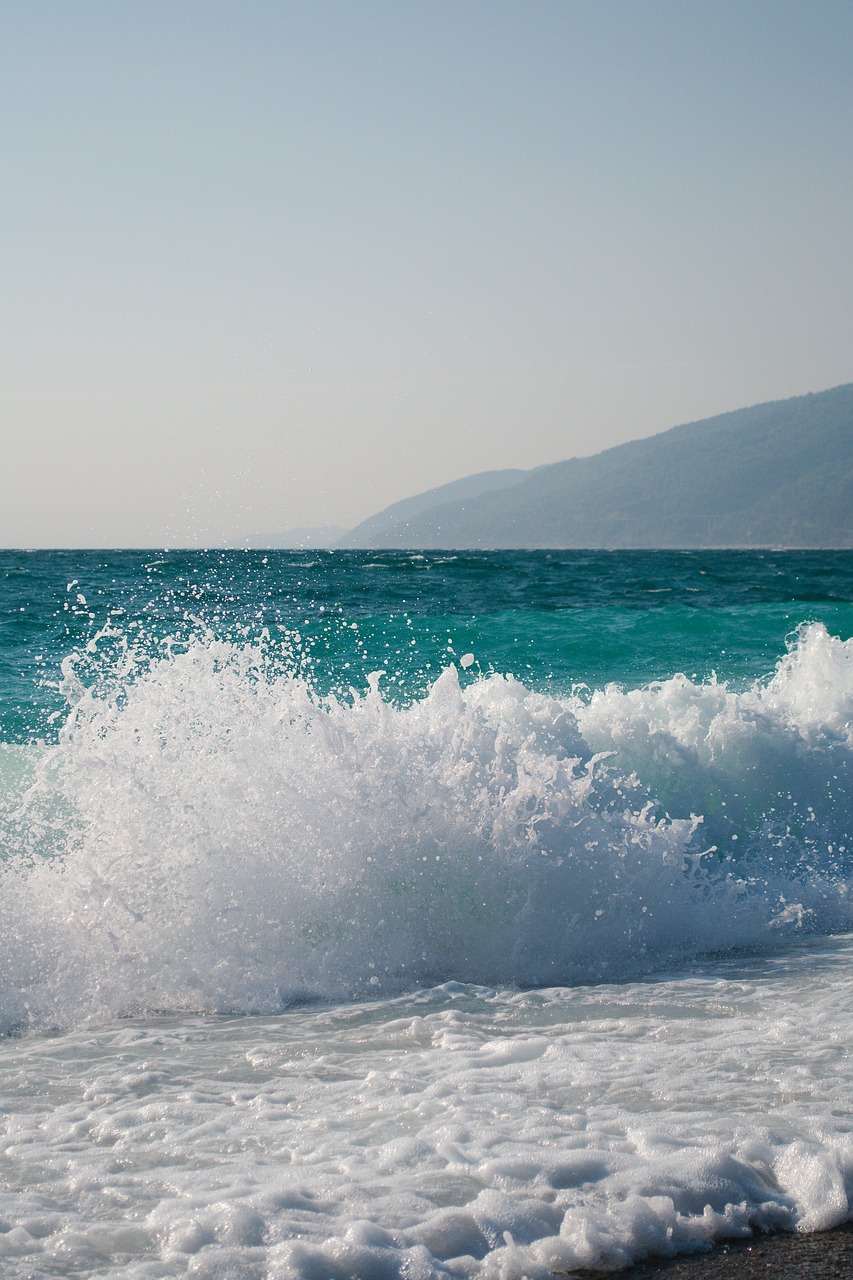 abkhazia sea wave free photo