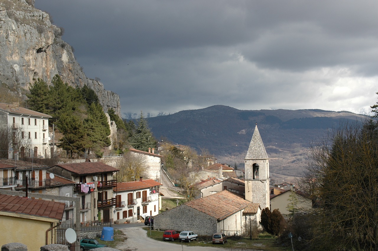 abruzzo borgo landscape free photo